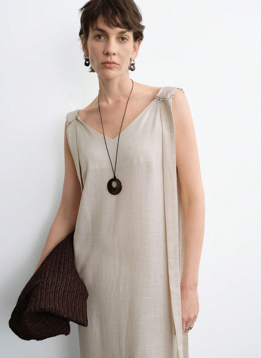 Sleeveless Maxi Dress D-shaped Ring Detail - Linheir