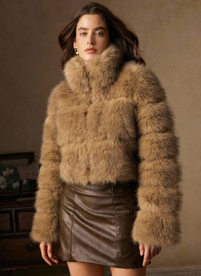 Stylish Short Fluffy Fur Jacket – Linheir