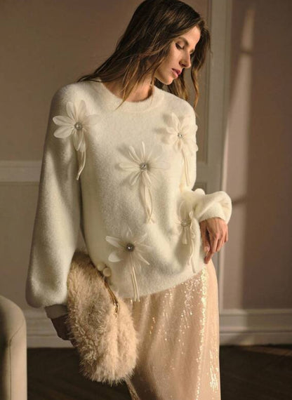 Elegant Coat with Floral Appliqués - Linheir