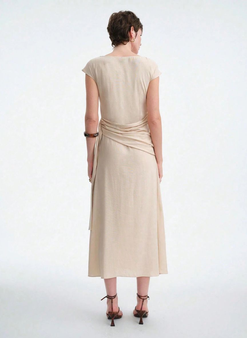 Elegant Short-Sleeved Dress - Linheir