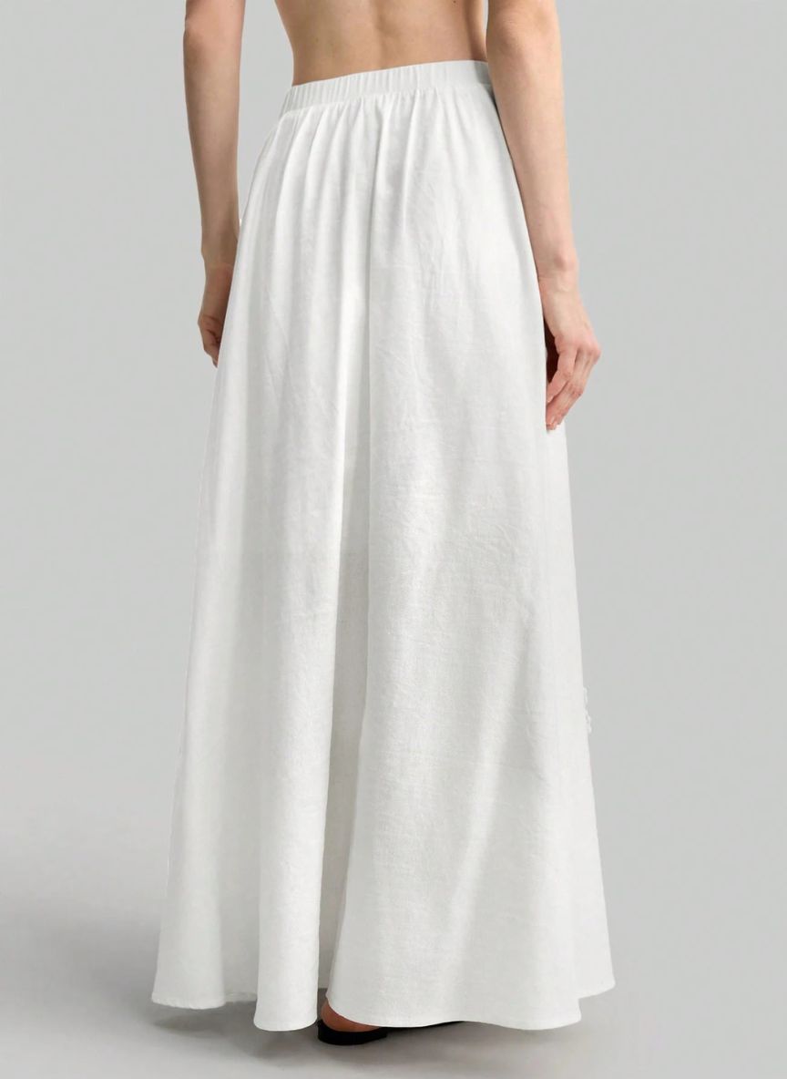 Embroidered Skirt with Small Flower – Linheir