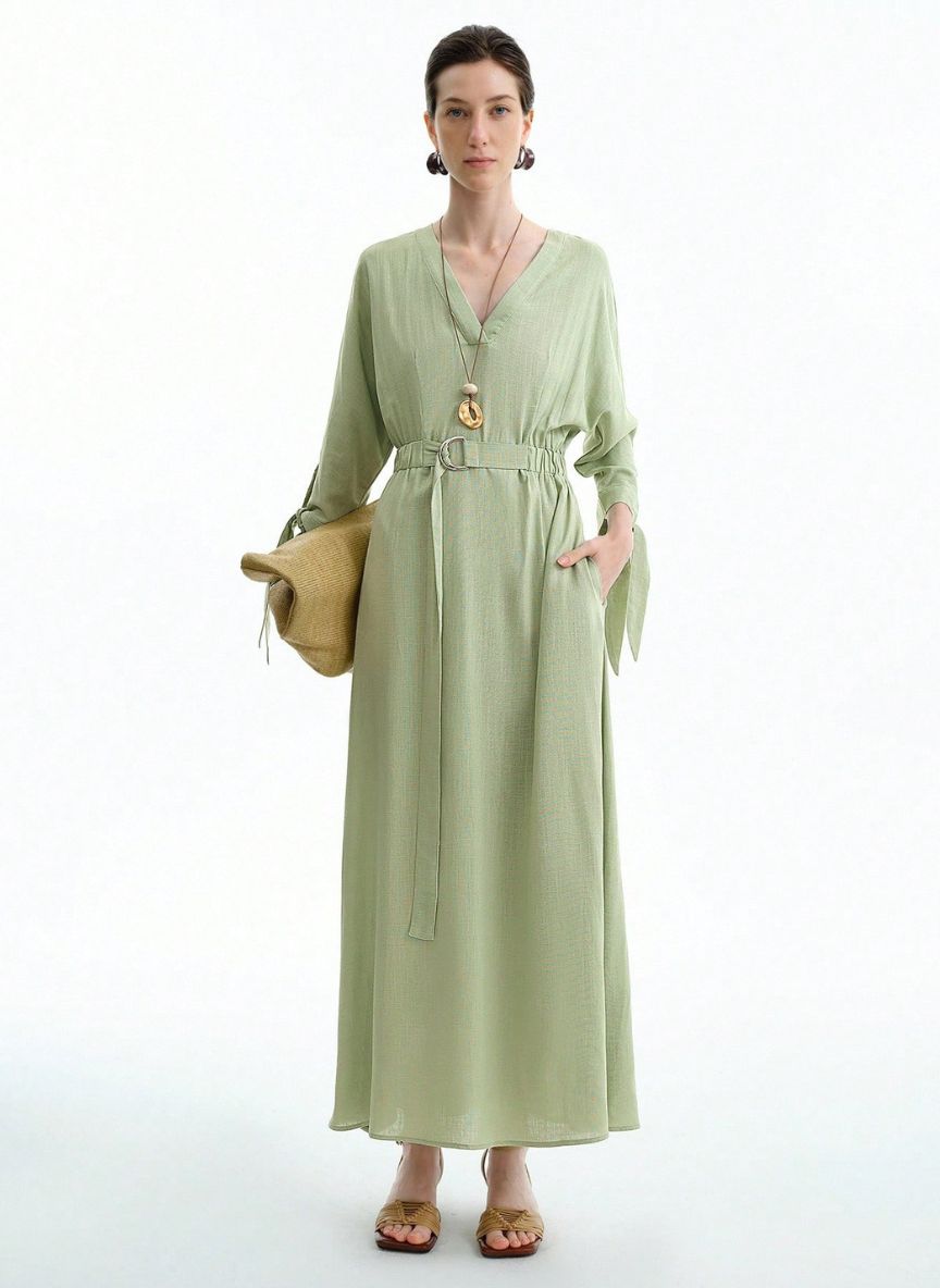 Midi Dress with Defined Waist - Linheir