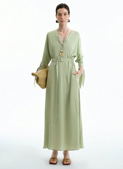 Midi Dress with Defined Waist - Linheir