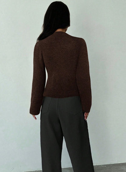 Women's Deep V-Neck Sweater – Linheir