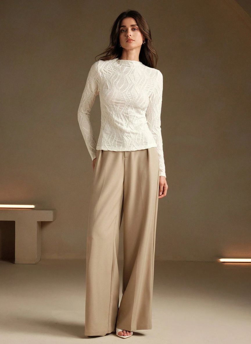 Women's Textured T-Shirt with Adjustable Cut - Linheir