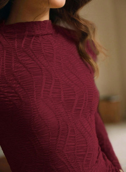 Women's Textured T-Shirt with Adjustable Cut - Linheir