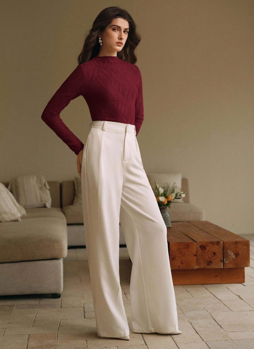 Women's Textured T-Shirt with Adjustable Cut - Linheir